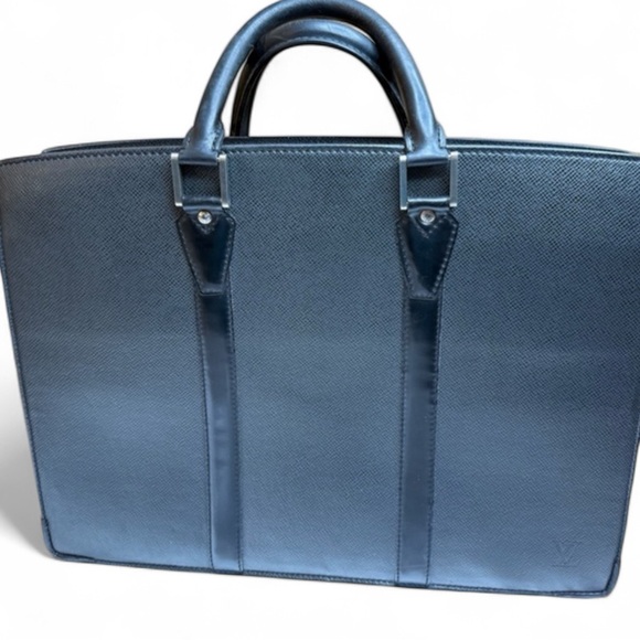 Louis Vuitton Other - Louis Vuitton Black Tiaga Leather Briefcase